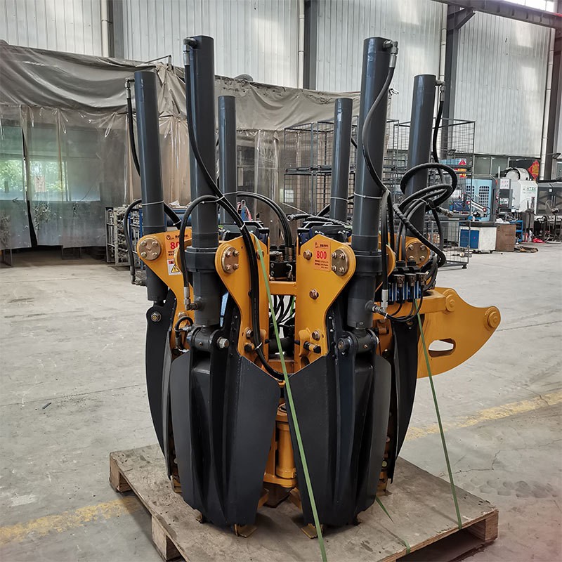 勤鑫履帶一體式挖樹(shù)機(jī) 苗圃滑移裝載機(jī) 道路綠化小型挖樹(shù)供應(yīng)