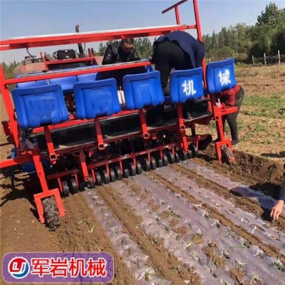 軍巖機(jī)械 洋蔥圓蔥移栽機(jī) 支持定做 商家直營(yíng) 多行同步作業(yè)
