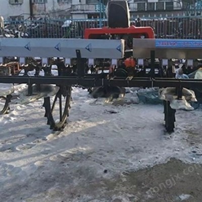 多功能水田穴播機(jī)