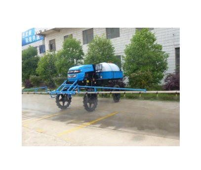 易欣3W-1000自走式噴桿噴霧機